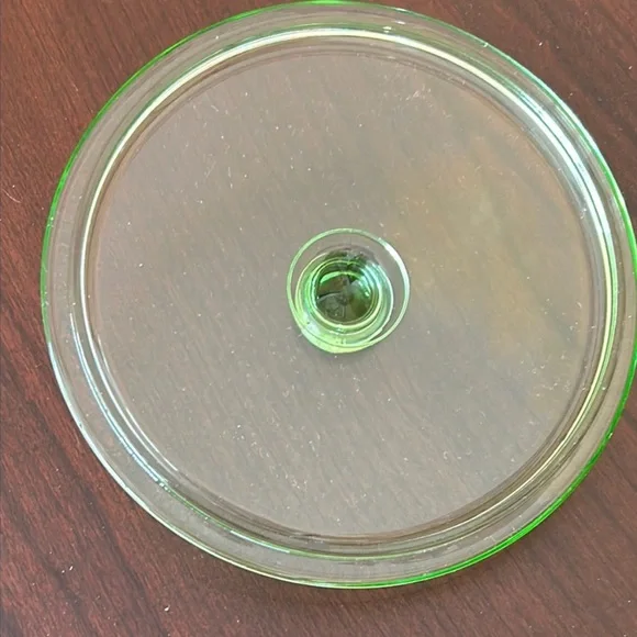 Vintage Green Depression Glass 3 Slot
Candy / Serving Dish with Lid - Picture 10 of 10
